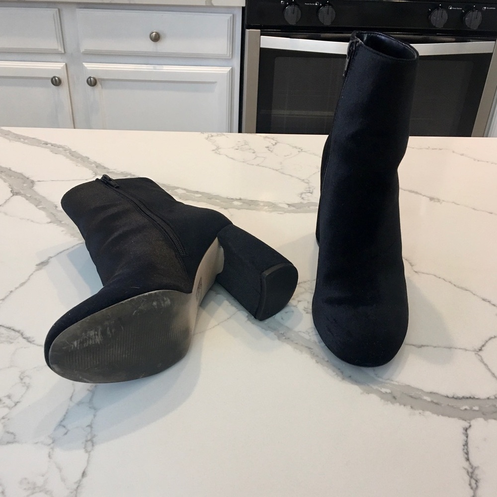 Topshop Literally High Cut Boot - Black Velvet EU 38/US 7.5 - Picture 11 of 17